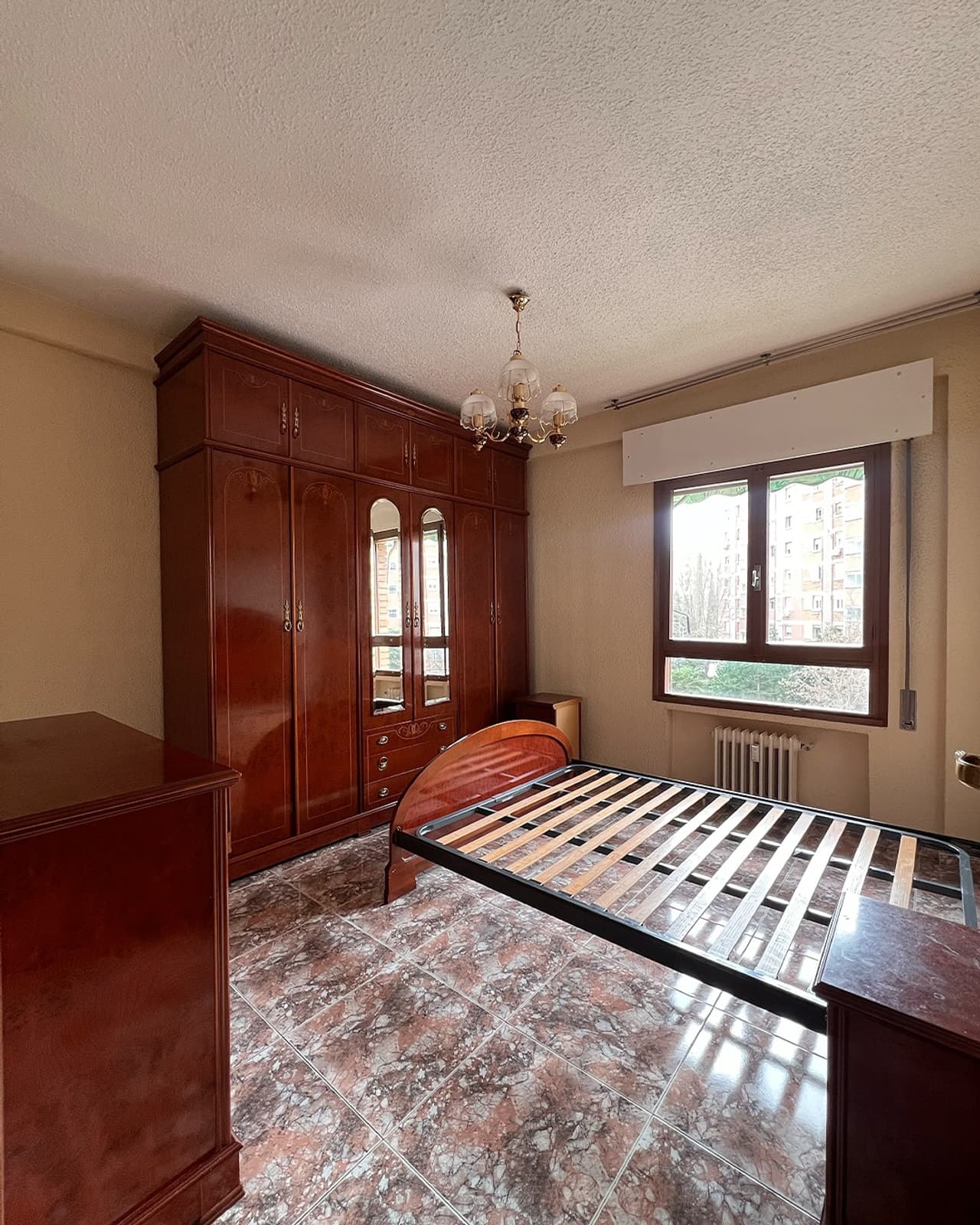 Reforma habitación 5 en Madrid — antes y después — antes