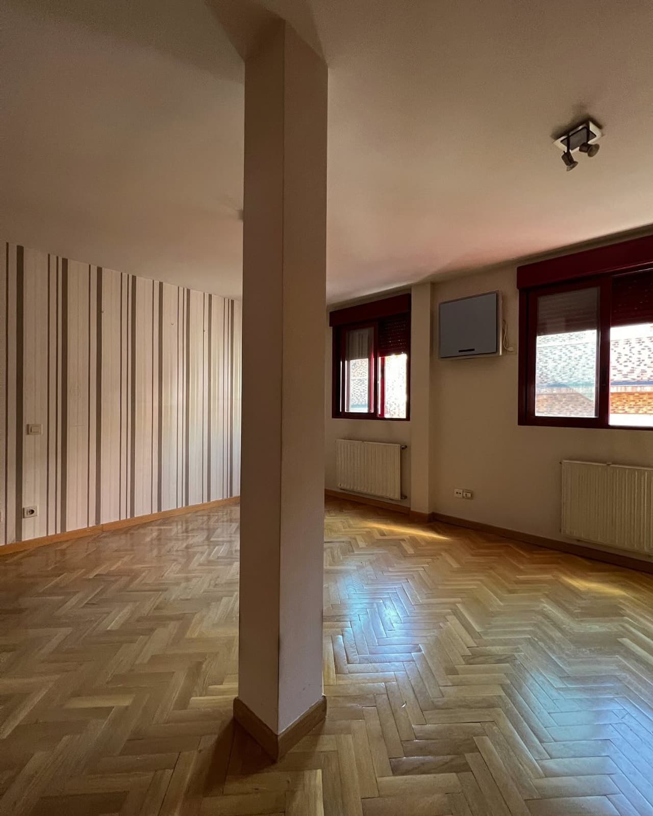 Reforma habitación 7 en Madrid — antes y después — antes